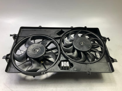 NEW FO3115156  Dual Radiator And Condenser Fan For 2005-2007 Ford Focus
