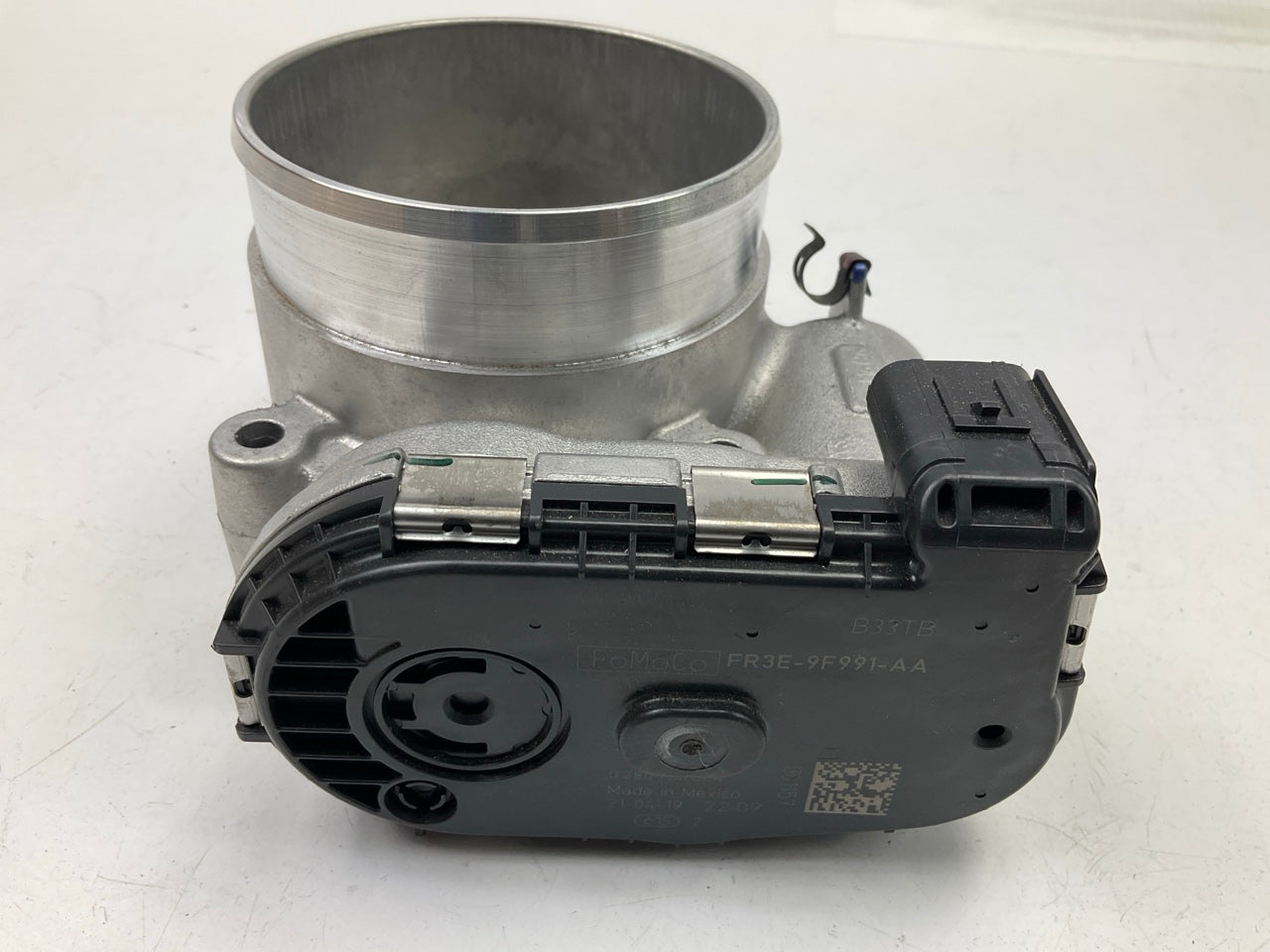 NEW UNBOXED OEM FR3E-9F991-AA Throttle Body 15-17 Ford F-150 F-250 Mustang 5.0L