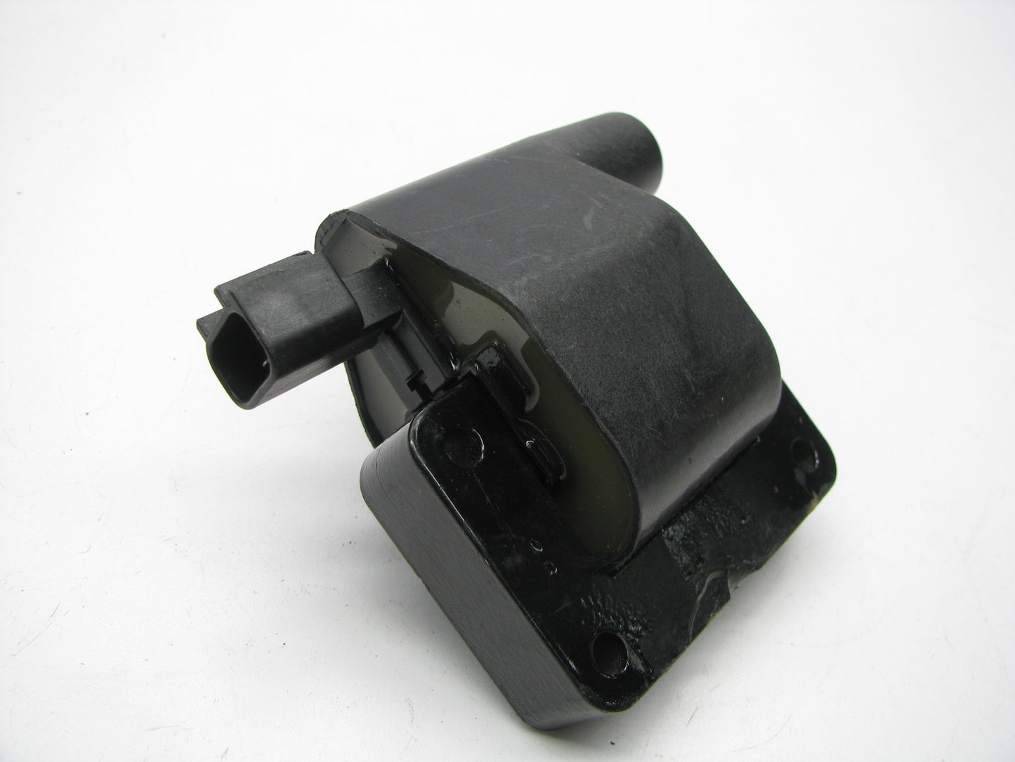 NEW - OUT OF BOX DIAMOND FTMA-005 Ignition Coil 1997-1999 Montero Sport 2.4L-L4