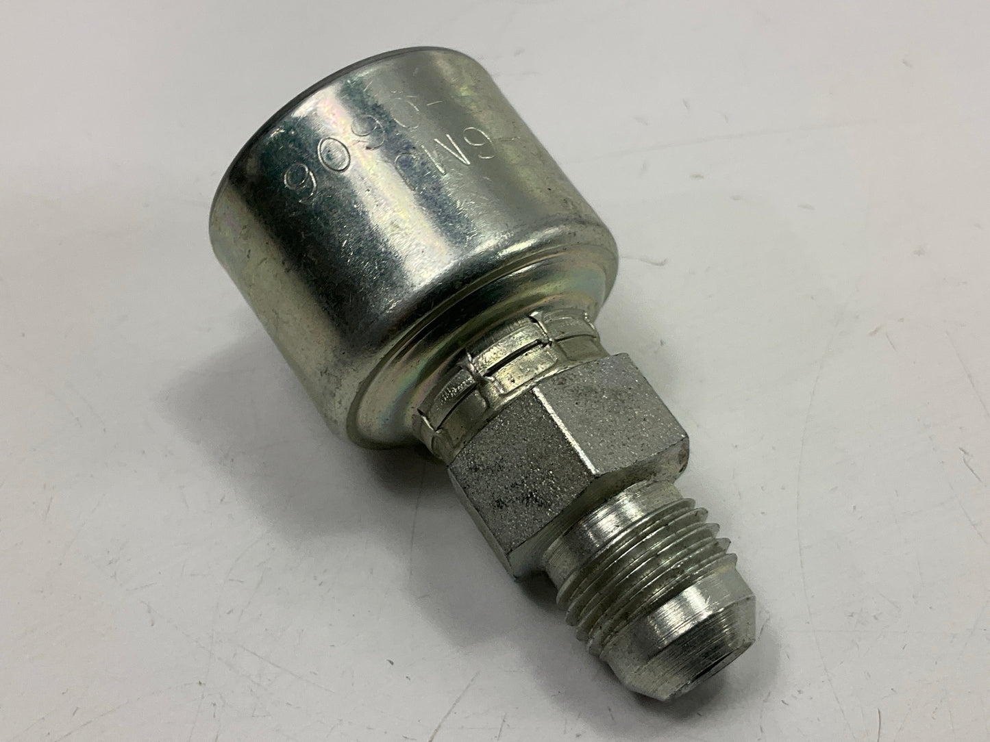 G25165-0606 3/8'' ID Hydraulic Hose End Fitting Coupler MegaCrimp 6G-6MJ