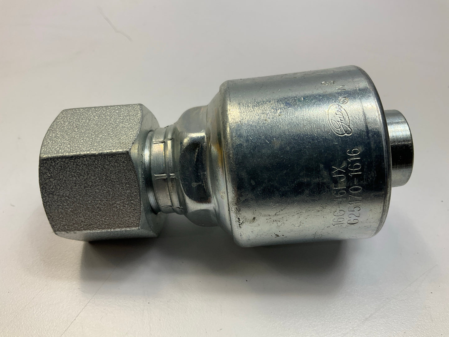 Unbox G25170-1616 MegaCrimp Female JIC 37 Flare Swivel Hydraulic Fitting 1'' Hose