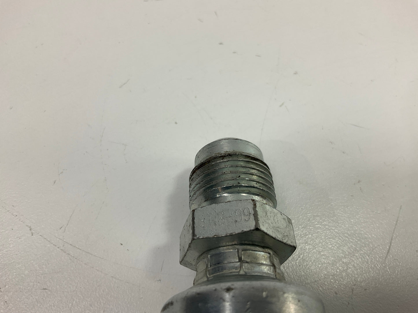 NEW - UNBOXED G25195-0608 Male SAE 45° Flare Hydraulic Fitting, 3/8'' - 6G-8MS