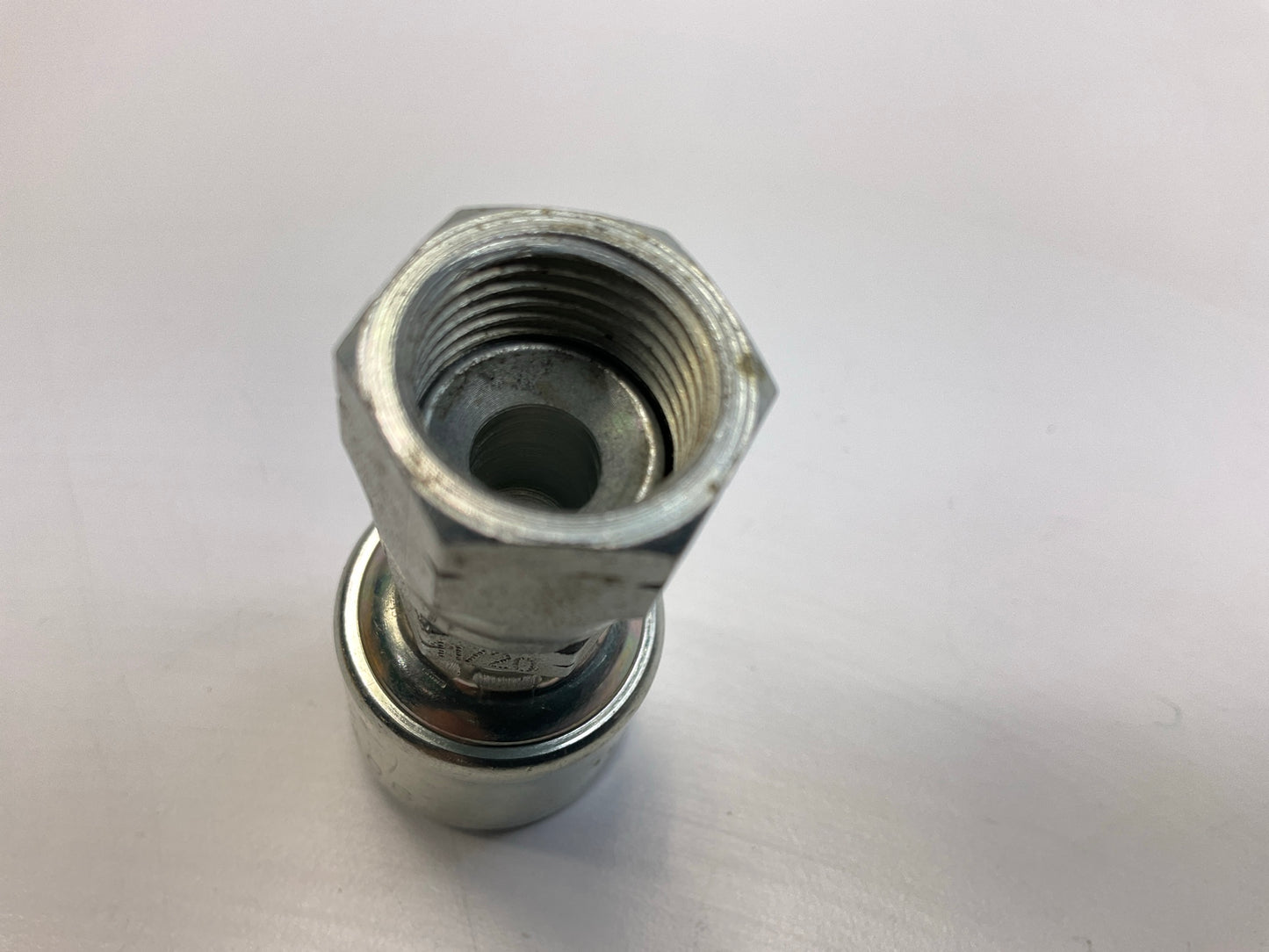 BULK PACKED Gates G25200-0406 Female SAE 45° Flare Swivel Hydraulic Fitting 1/4''