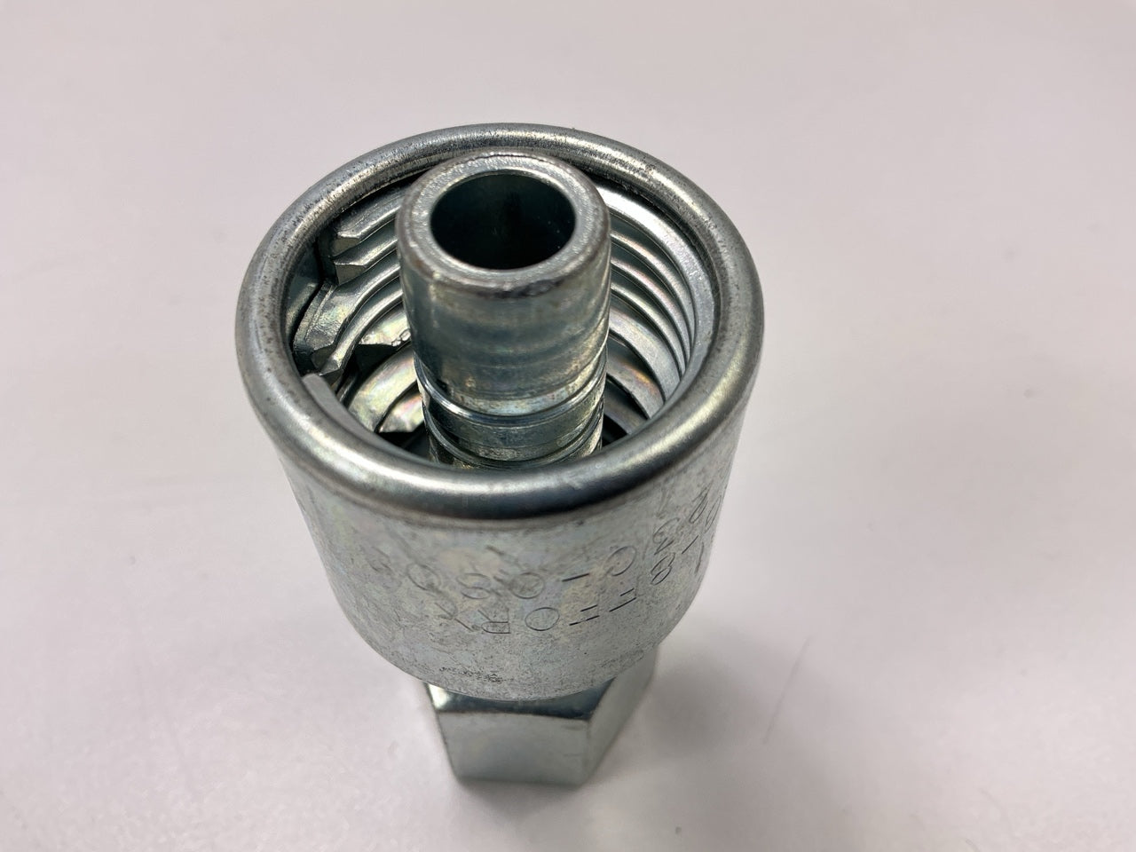 UNBAGD Gates G25230-0808 Straight Female Flat Face Swivel Megacrimp G25 Coupling