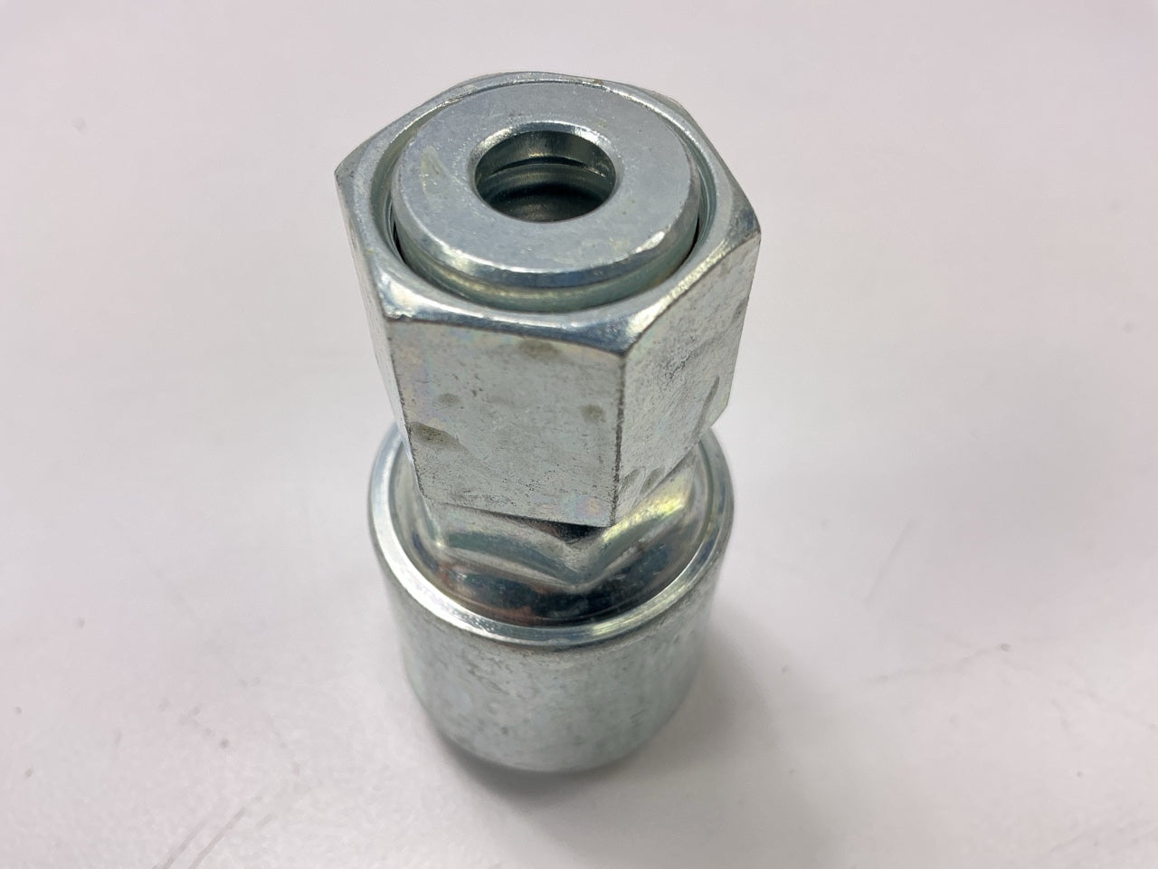 UNBAGD Gates G25230-0808 Straight Female Flat Face Swivel Megacrimp G25 Coupling