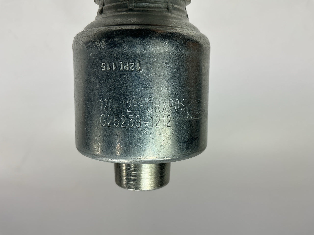 Gates G25239-1212 Female Flat O-Ring Swivel 90 Deg Hydraulic Fitting 3/4'' Hose