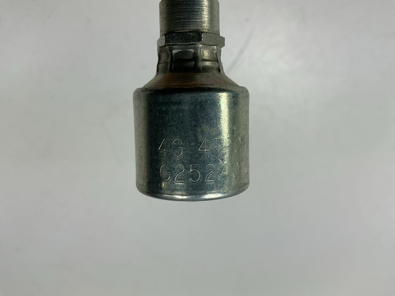 UNBAGGED Gates G25240-0404 Female Flat-Face O-Ring Swivel 90 Bent Tube Fitting