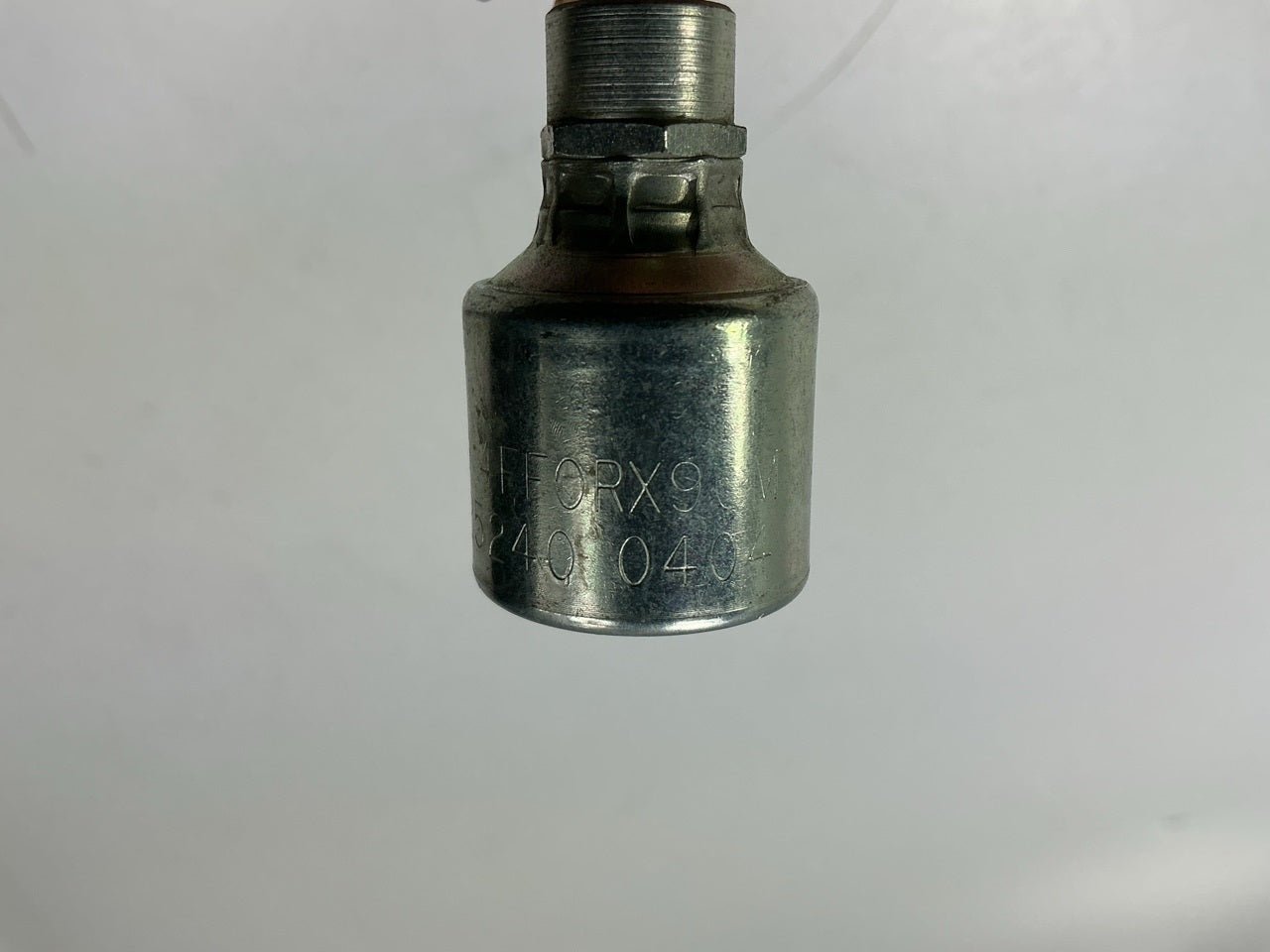 UNBAGGED Gates G25240-0404 Female Flat-Face O-Ring Swivel 90 Bent Tube Fitting