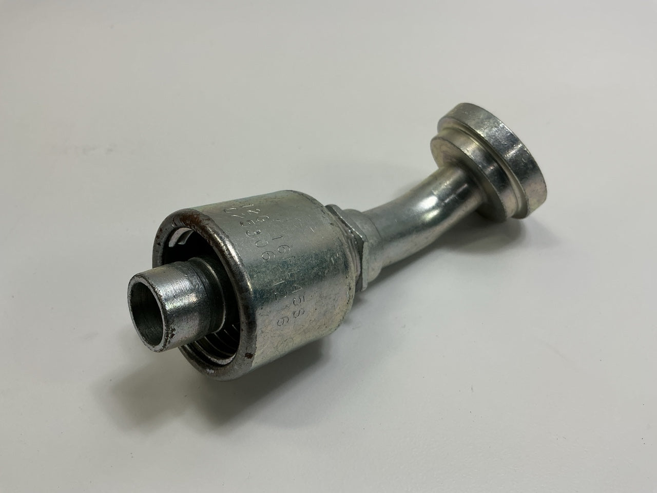 Gates G25306-1216 61 O-Ring Flange 45 Bent Tube Hydraulic Fitting 3/4'' Hose