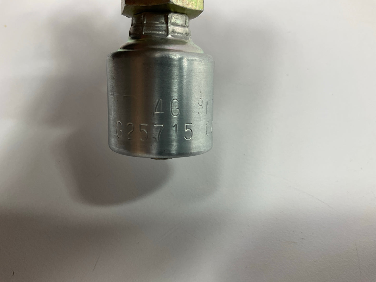 UNBOXED - G25715-0408 Male DIN 24° Cone Hydraulic Fitting, 1/4'' Hose - 4G-8MDH
