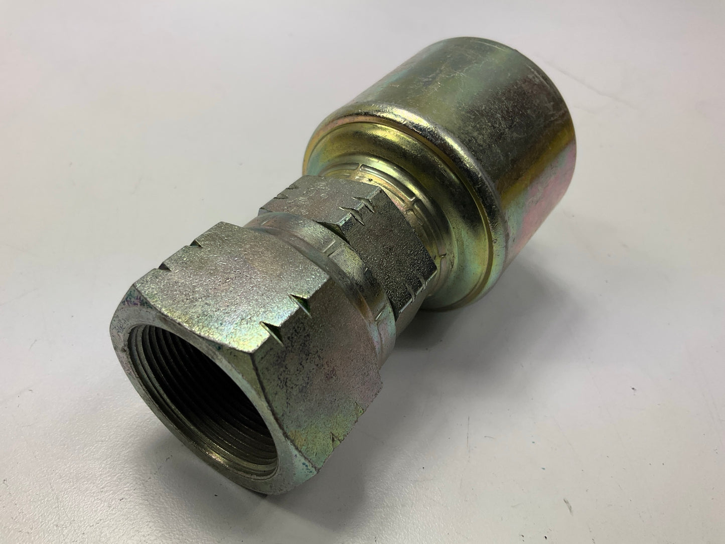 BULK PACK G25910-1616 MegaCrimp Female Komatsu Hydraulic Fitting 1'' Hose M33X1.5