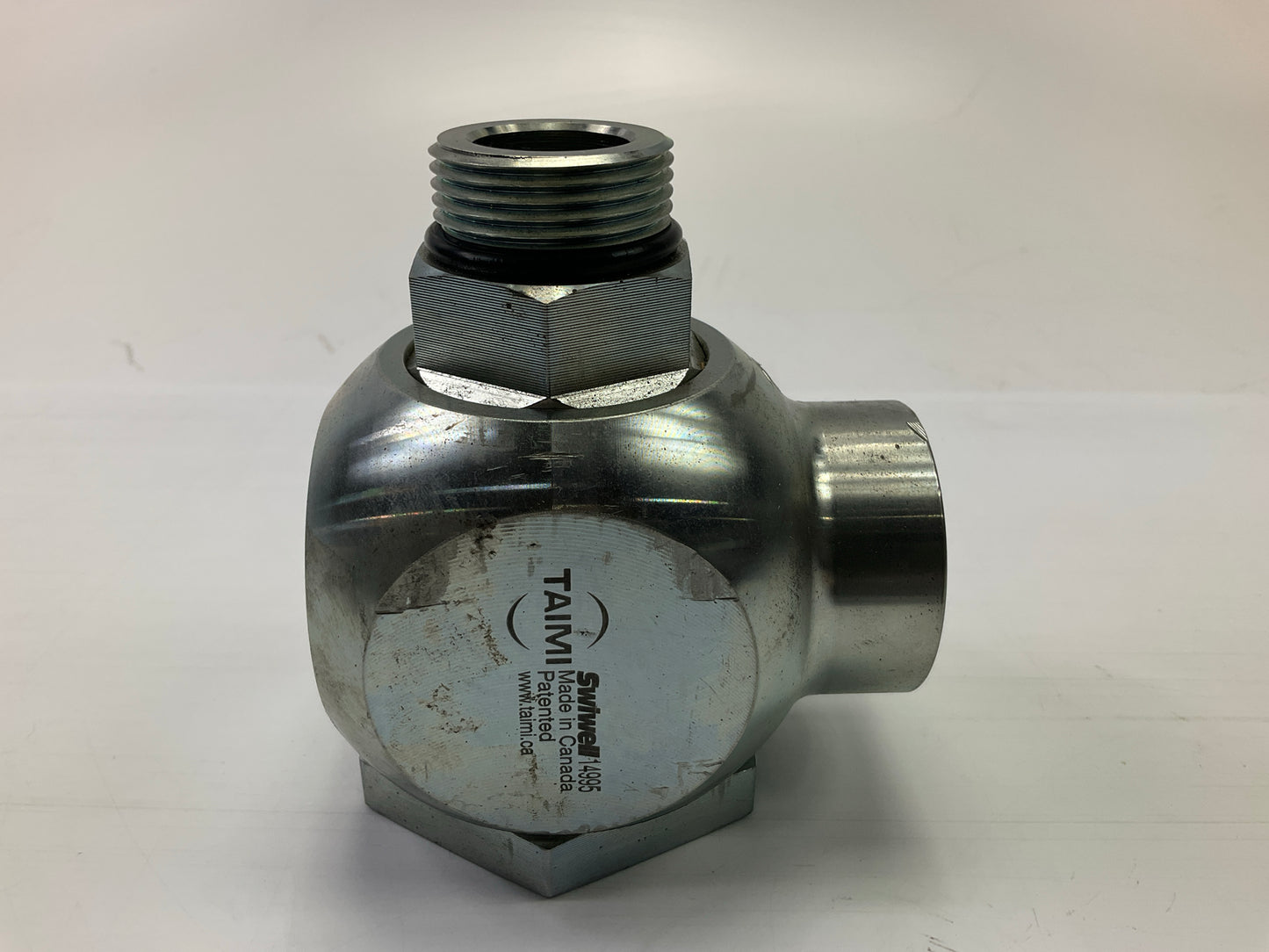 UNBOXED - G93520-1616 90 Deg Hydraulic Live Swivel, 1-5/16'' ORB Male To 1'' NPTF