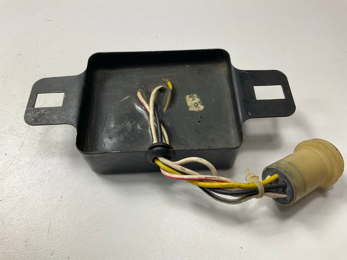 NEW - UNBOXED GBR816 Voltage Regulator (0401069)