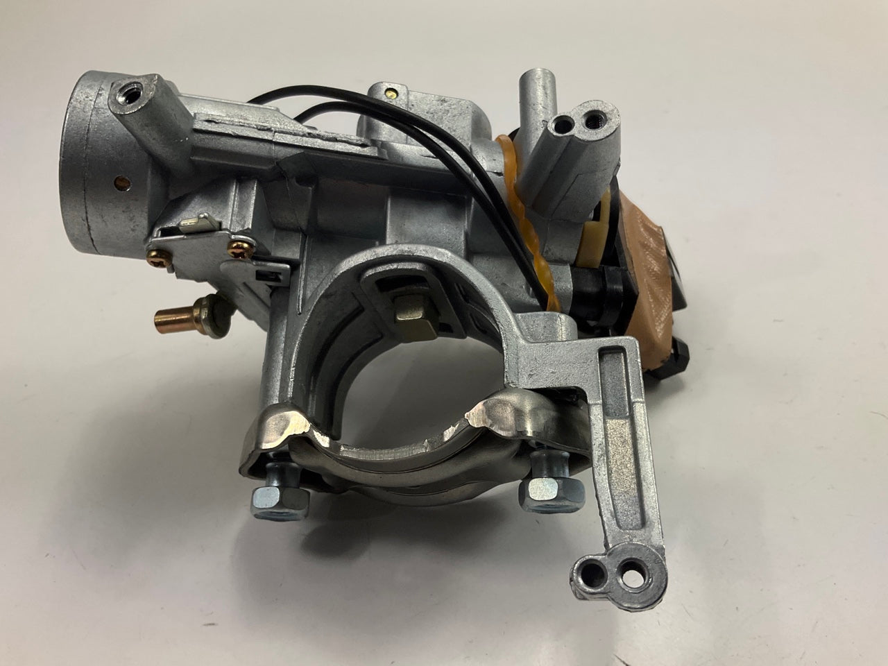 NO KEYS Mazda GD7F-09-010C Complete Lock Cylinder & Key Set 1998-1999 626 A/T