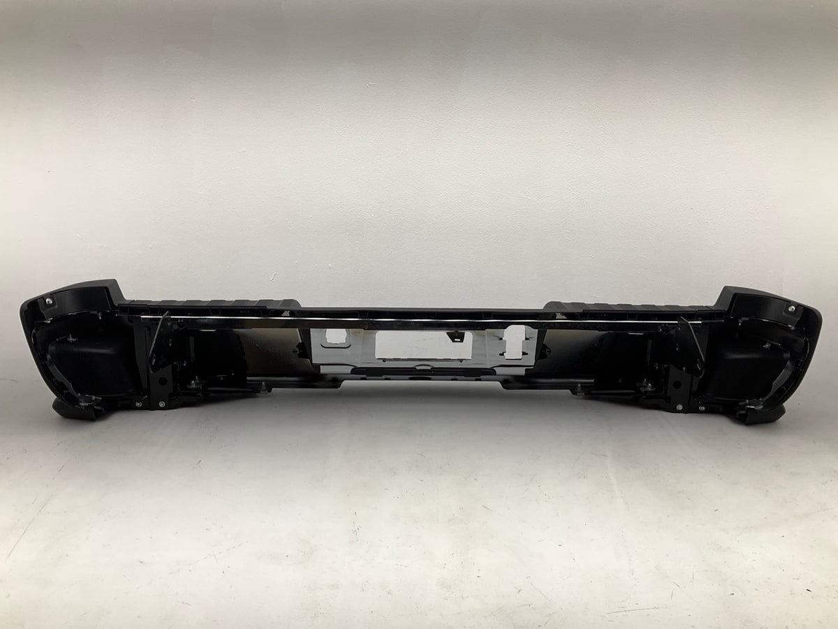 NEW Chrome Rear Bumper W/O Park Sensor Holes 2015-2022 Chevy Colorado GMC Canyon