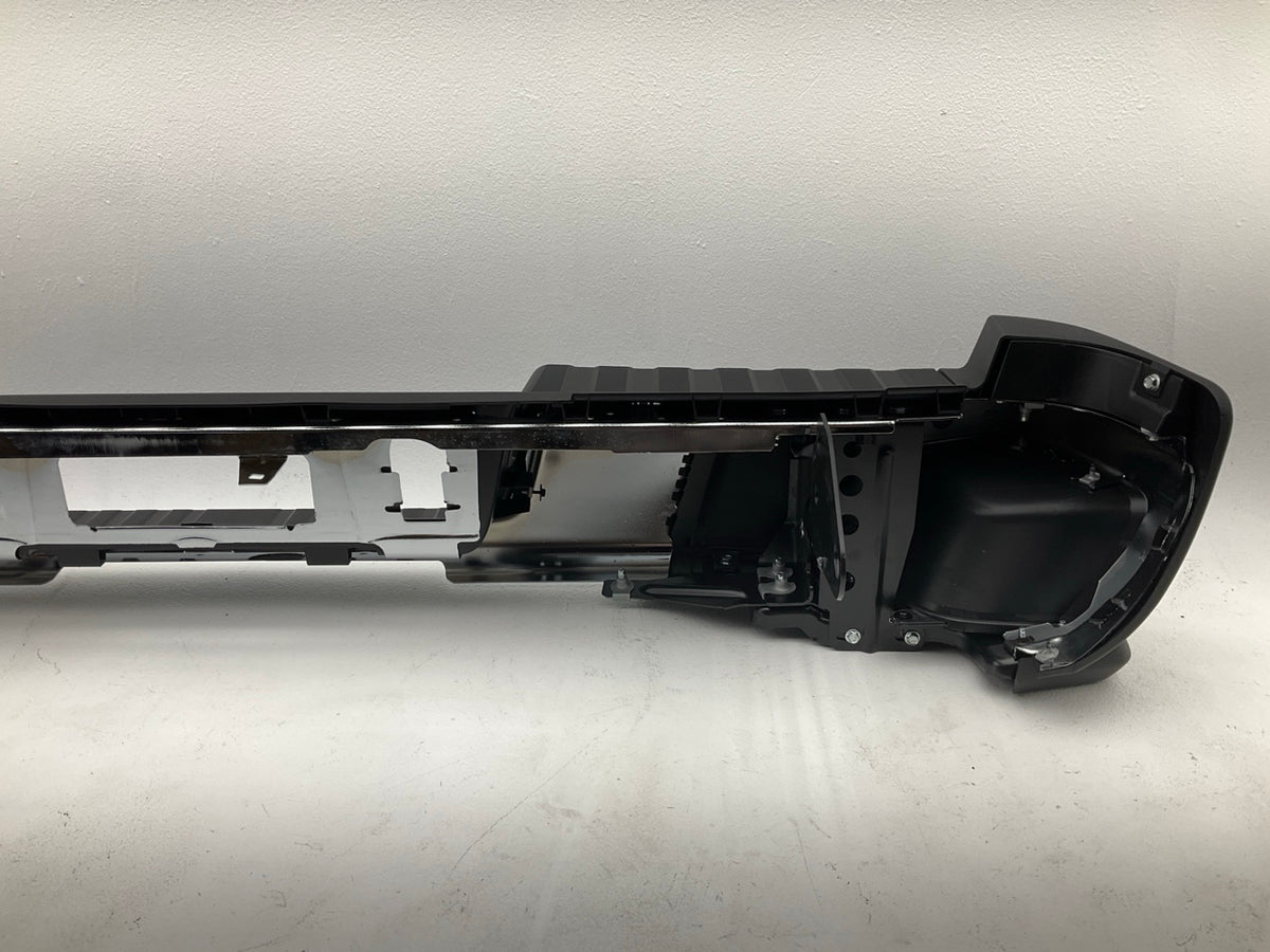 NEW Chrome Rear Bumper W/O Park Sensor Holes 2015-2022 Chevy Colorado GMC Canyon