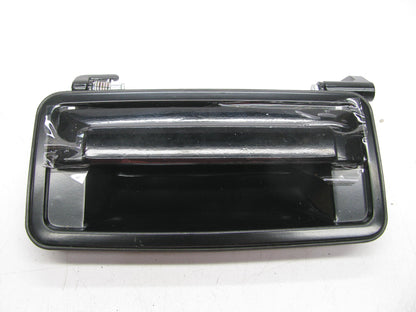 NEW UNBOXED Front Left Exterior Outside  Door Handle GM1310109