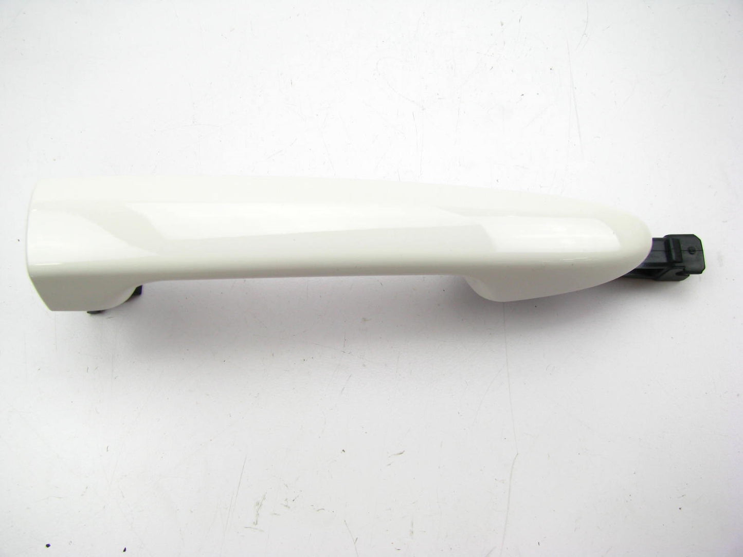 NEW - OEM OUT OF BOX - FRONT Right Passengers Side Exterior Door Handle WHITE