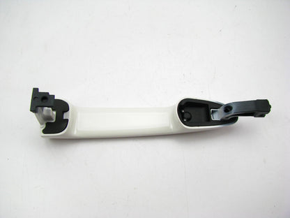 NEW - OEM OUT OF BOX - FRONT Right Passengers Side Exterior Door Handle WHITE