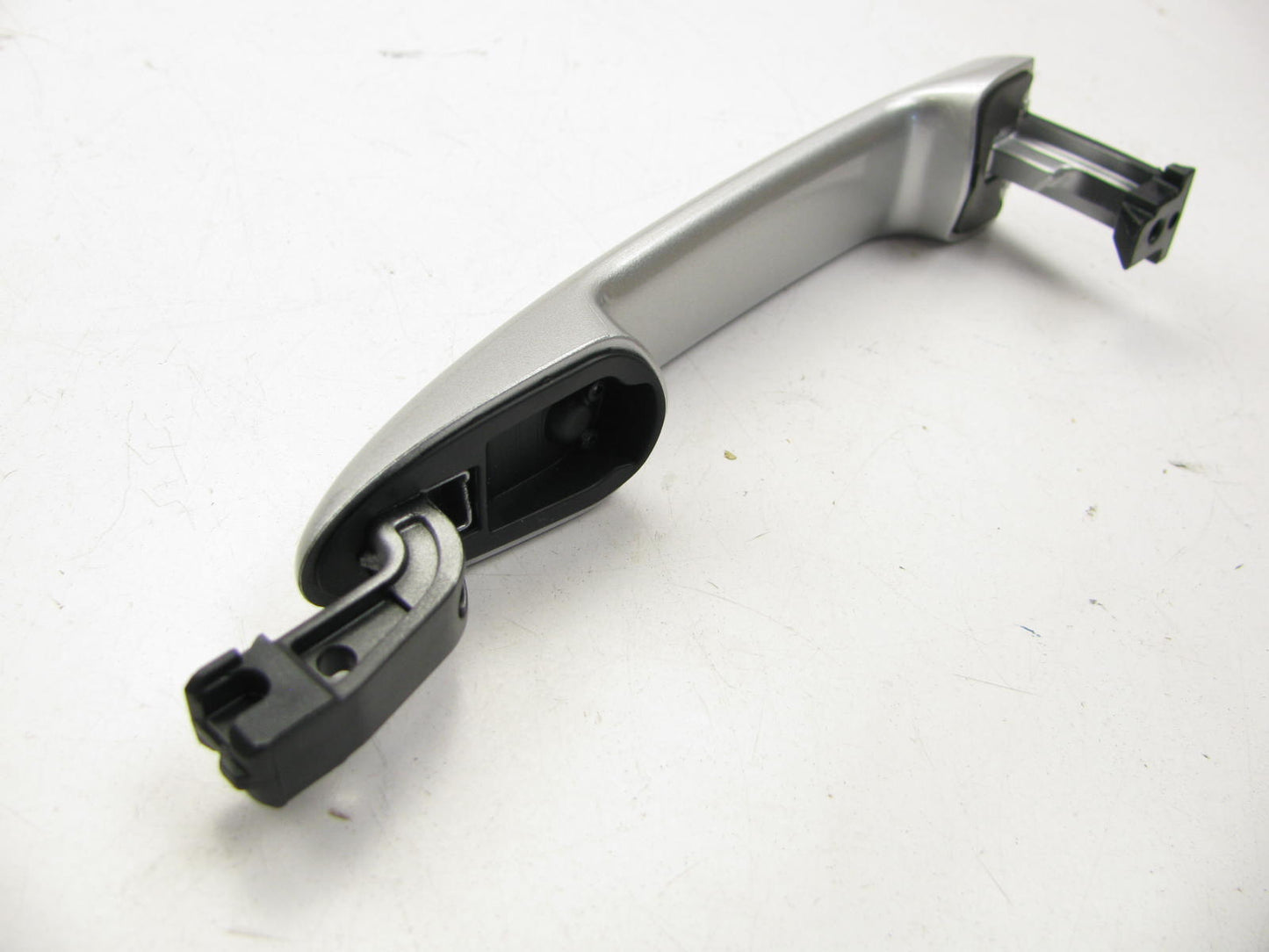 NEW OEM OUT OF BOX LEFT Exterior Door Handle 09-13 Mazda 6 GSRC6808293 Silver