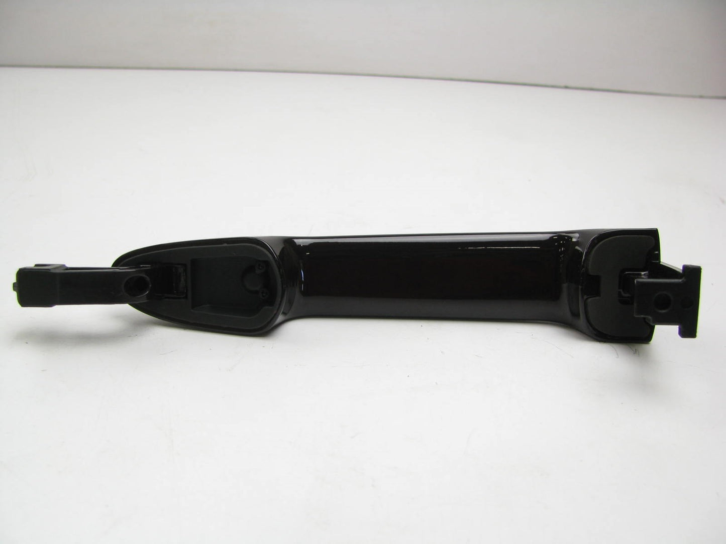 NEW  Right Passengers Side BLACK CHERRY Exterior Door Handle OEM Mazda GSRC68072