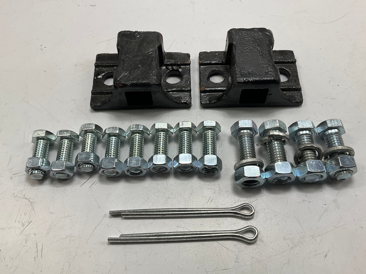 NEW GT-2735B Angled Heavy Duty Mud Flap Hanger Universal Square Bar 27-7/16'' Kit