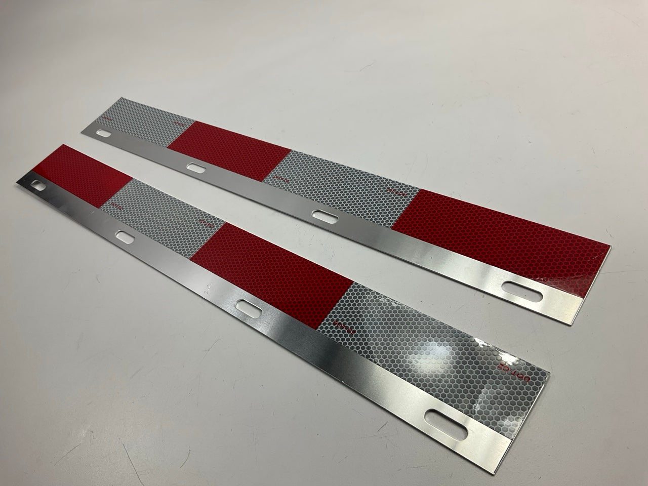 NEW GT-27RT25 24'' X 3'' Straight Aluminum Conspicuity Plates, Pair
