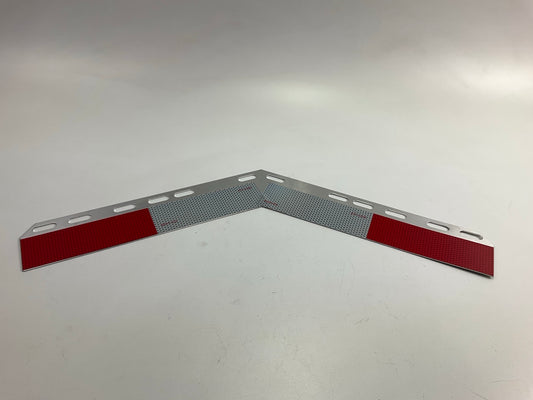1 Globetech GT-27RT35 Angled Aluminum Conspicuity Strip Red White Reflective DOT