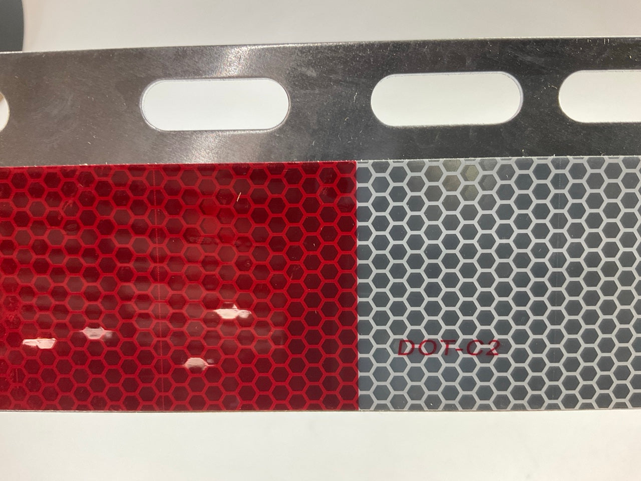 1 Globetech GT-27RT35 Angled Aluminum Conspicuity Strip Red White Reflective DOT