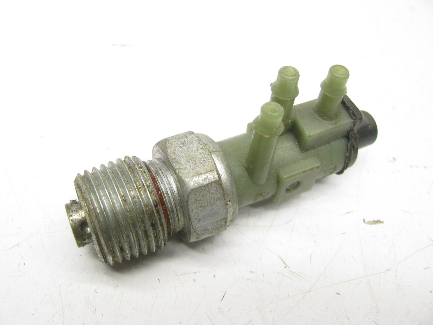 NEW - OUT OF BOX H1935 Ported Vacuum Switch