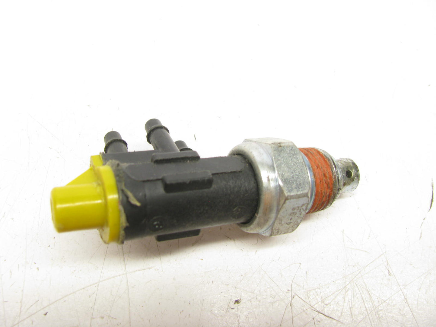 NEW - OUT OF BOX H2942 Ported Vacuum Switch