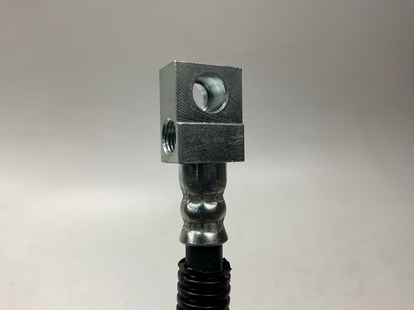 NEW - UNBOXED H380520 Rear Center Brake Hose