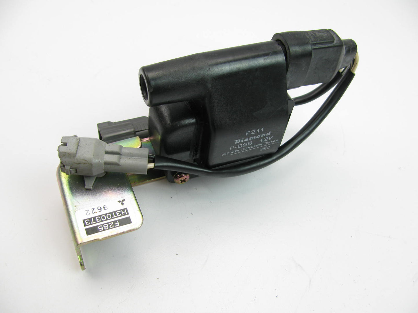 NEW - OUT OF BOX - OEM Mazda H3T00373 Ignition Coil
