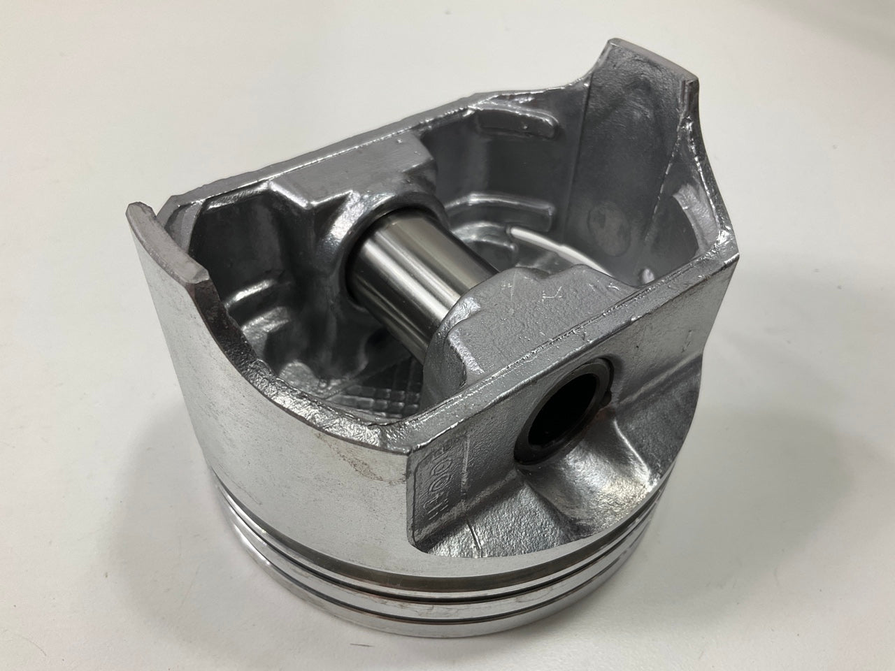 NEW UNBOX Federal Mogul H400P HYPEREUTECTIC Piston STD 1970-80 Chevy SBC 400-V8