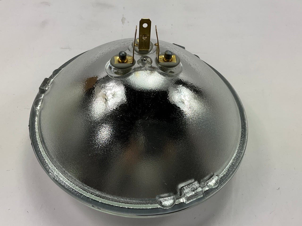 NEW UNBOXED Wagner H6024 Headlight Head Lamp Bulb