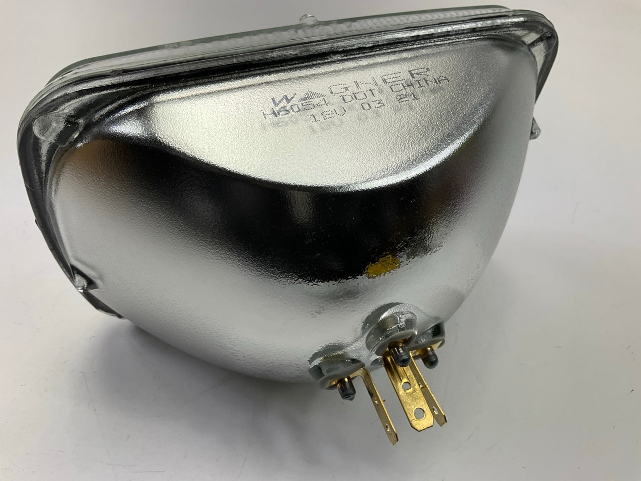 NEW UNBOXED Wagner H6054 12v Sealed Beam Headlight Bulb