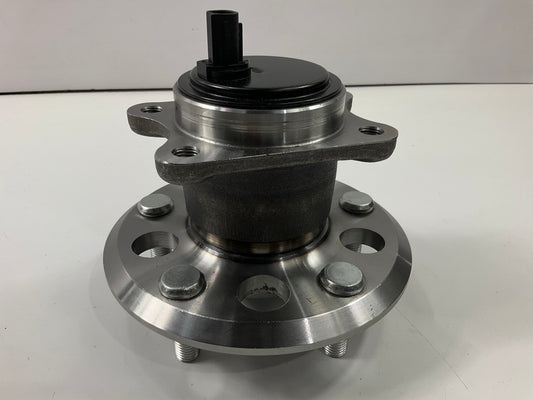 NEW - UNBOXED AFTERMARKET HA590424 Rear Right Wheel Bearing And Hub Assembly