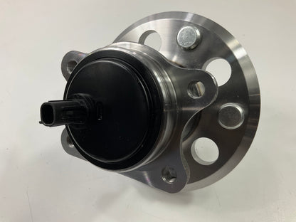 NEW - UNBOXED AFTERMARKET HA590424 Rear Right Wheel Bearing And Hub Assembly