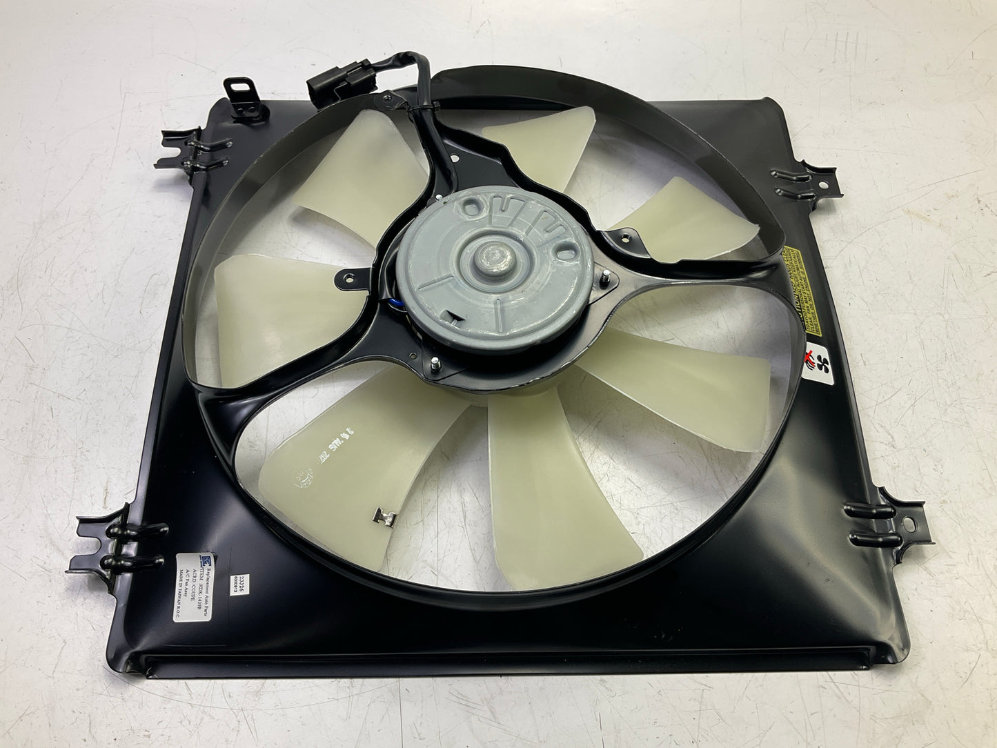 NEW AFTERMARKET - AC Condenser Cooling Fan For 2008-2011 Honda Accord 3.5L 6cyl