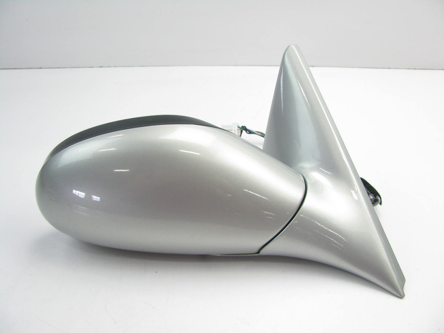 NEW OUT OF BOX GENUINE OEM Mazda FRONT RIGHT Passenger Side Door Mirror W/Power