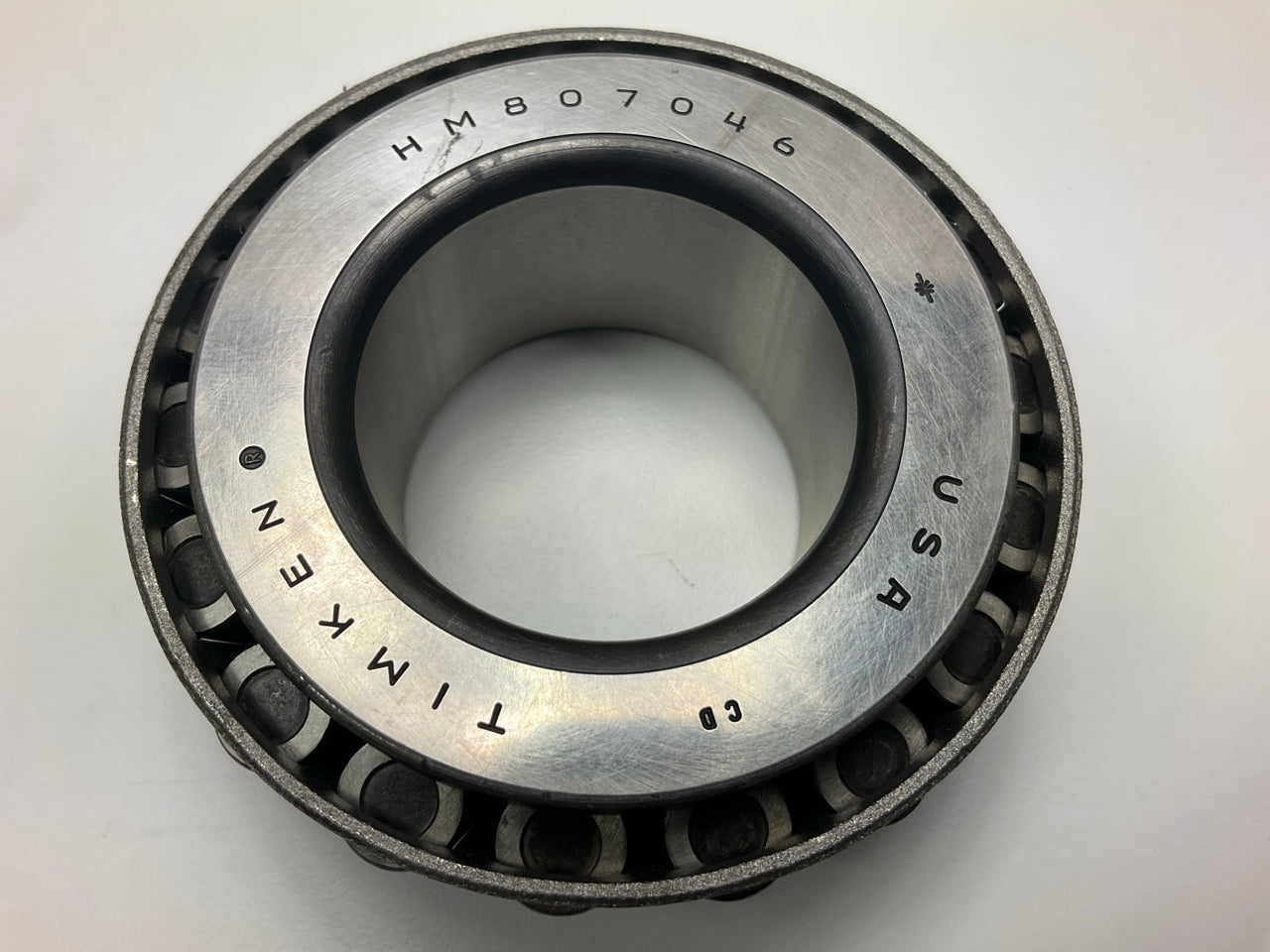 NEW - OUT OF BOX HM807046 Differential Pinion Bearing