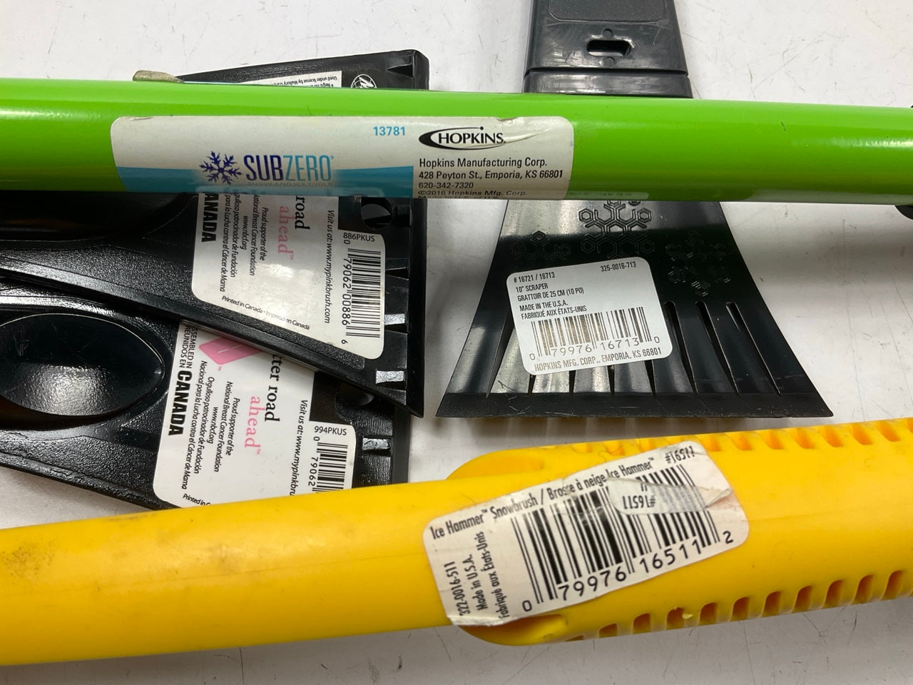 35 Assorted Mixed Ice Scrapers & Snow Broom Brushes - ICE SCRAPER Lot #11