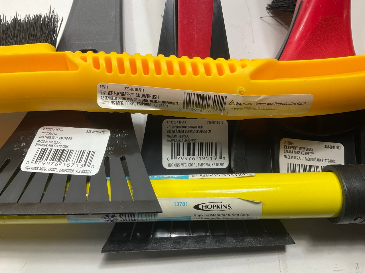 35 Assorted Mixed Ice Scrapers & Snow Broom Brushes - ICE SCRAPER Lot #12