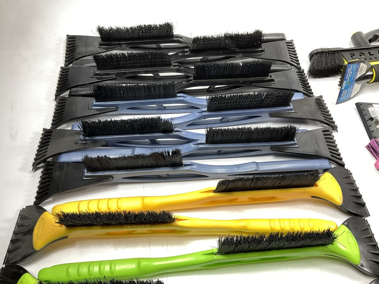 40 Assorted Mixed Ice Scrapers & Snow Broom Brushes - ICE SCRAPER Lot #14