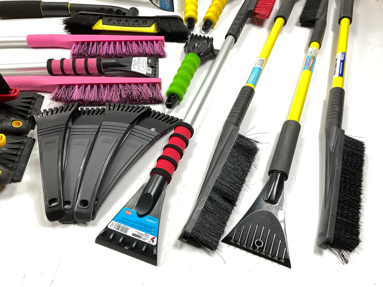 40 Assorted Mixed Ice Scrapers & Snow Broom Brushes - ICE SCRAPER Lot #14