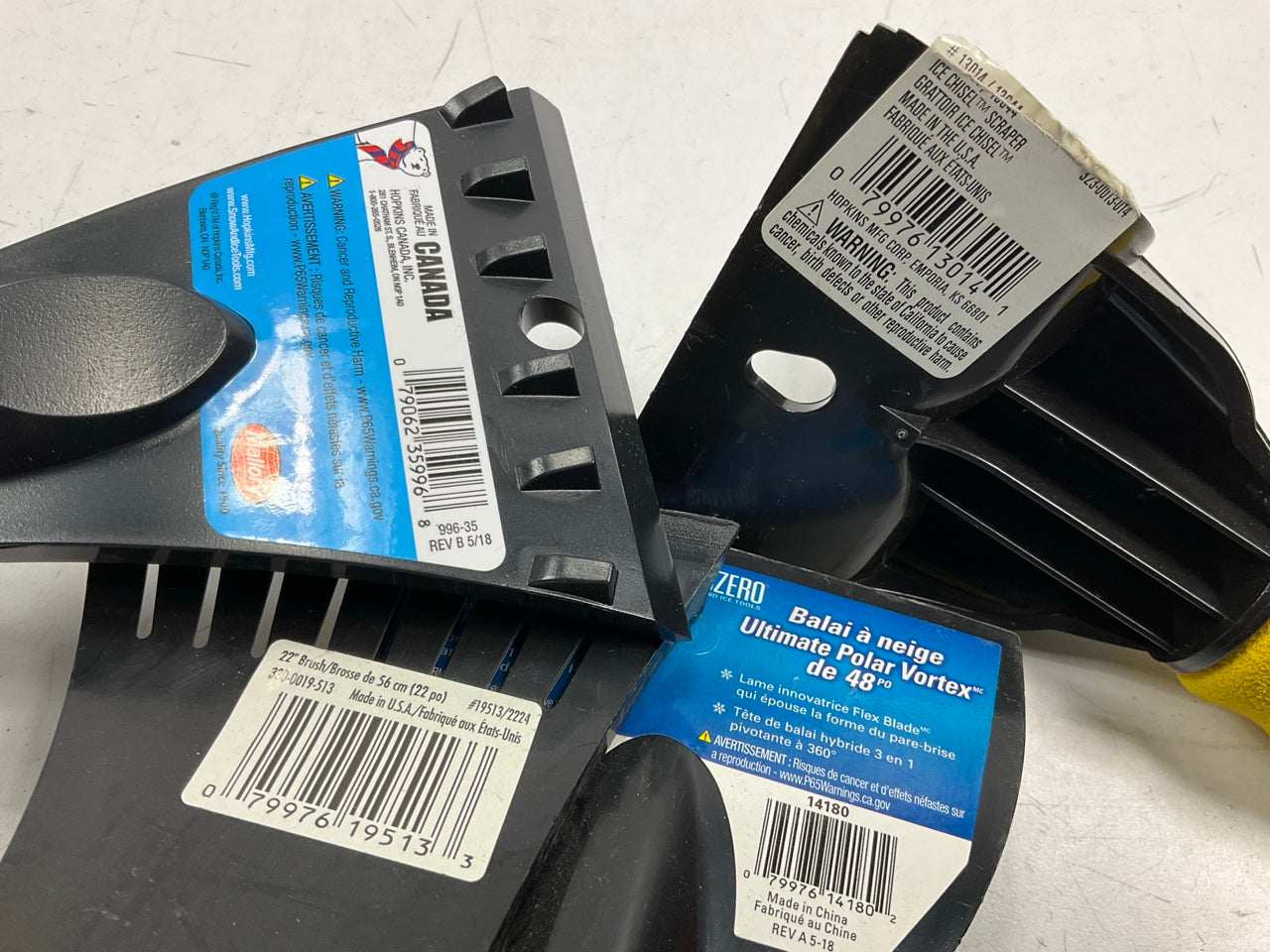 39 Assorted Mixed Ice Scrapers & Snow Broom Brushes - ICE SCRAPER Lot #16