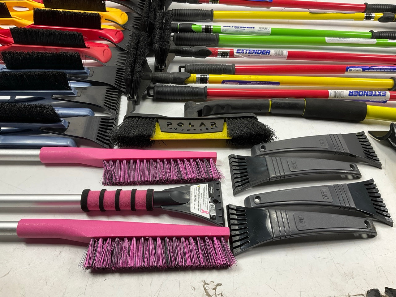 39 Assorted Mixed Ice Scrapers & Snow Broom Brushes - ICE SCRAPER Lot #16