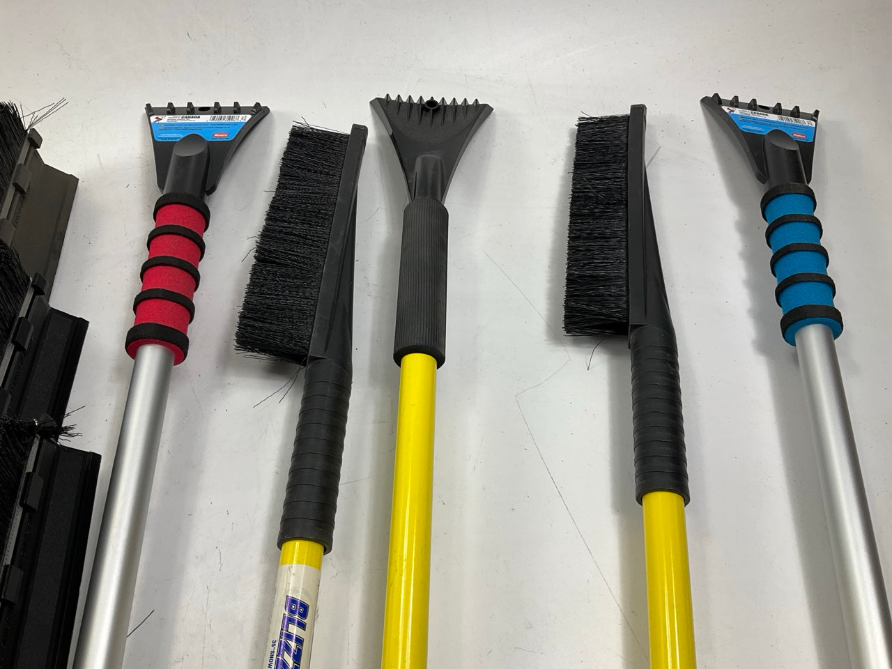 39 Assorted Mixed Ice Scrapers & Snow Broom Brushes - ICE SCRAPER Lot #16