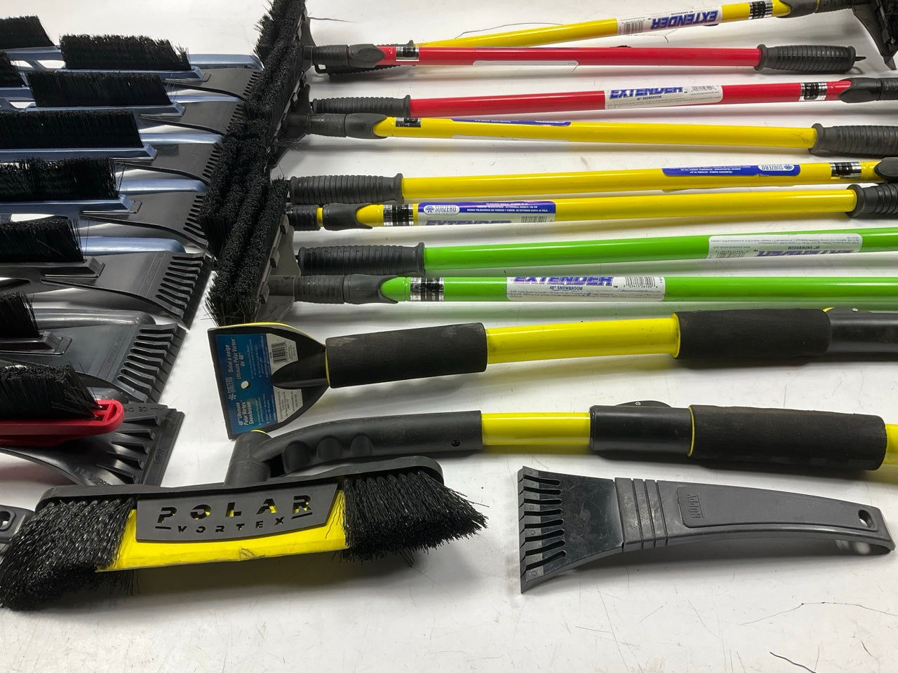 35 Assorted Mixed Ice Scrapers & Snow Broom Brushes - ICE SCRAPER Lot #17