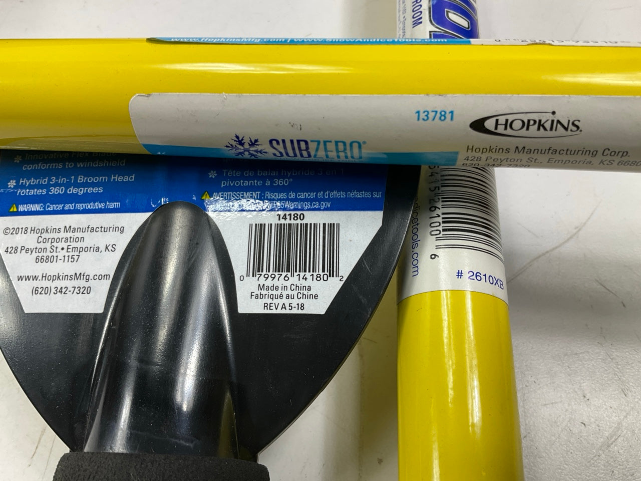35 Assorted Mixed Ice Scrapers & Snow Broom Brushes - ICE SCRAPER Lot #19